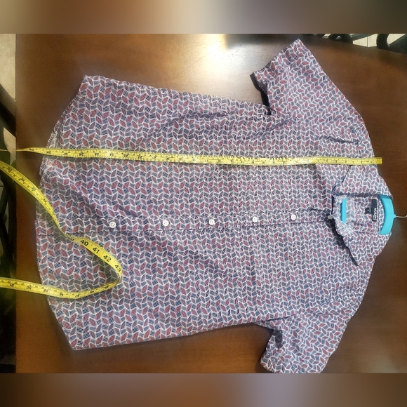 Murano Button-down - Picture 7 of 8